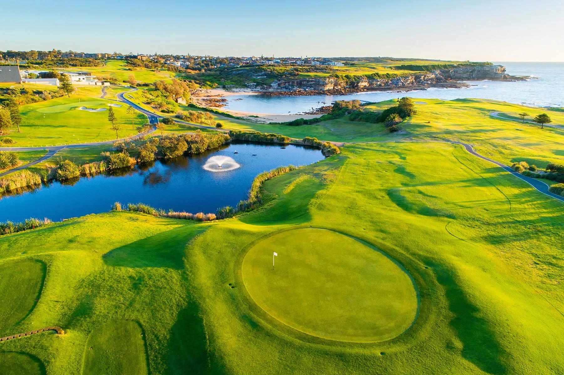 The Coast Golf Club 18 Hole Golf Package - For 2 | Experience Oz-2