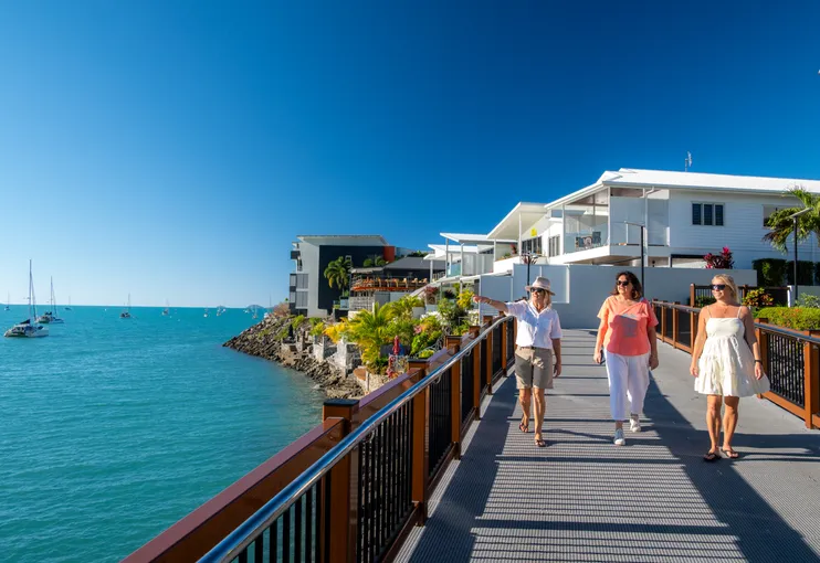 Airlie Beach Sightseeing Tour - 3 Hours | Experience Oz