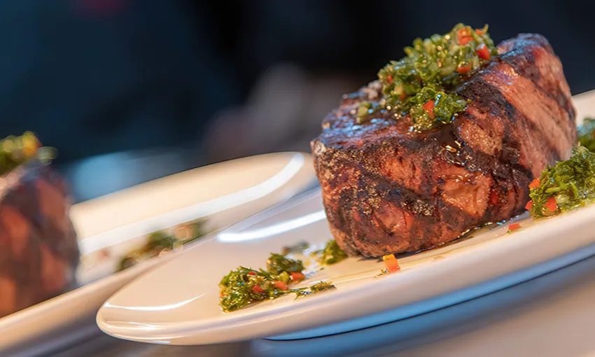 Glenelg Steak & Wine Dinner with Dessert - For 2 | Experience Oz