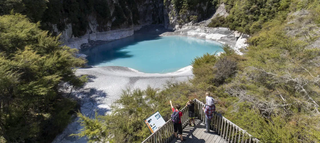 Waimangu Volcanic Valley Walk | Everything New Zealand-3