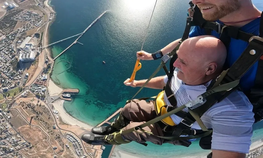 Wallaroo Beach Tandem Skydive - Up to 15,000ft | Experience Oz
