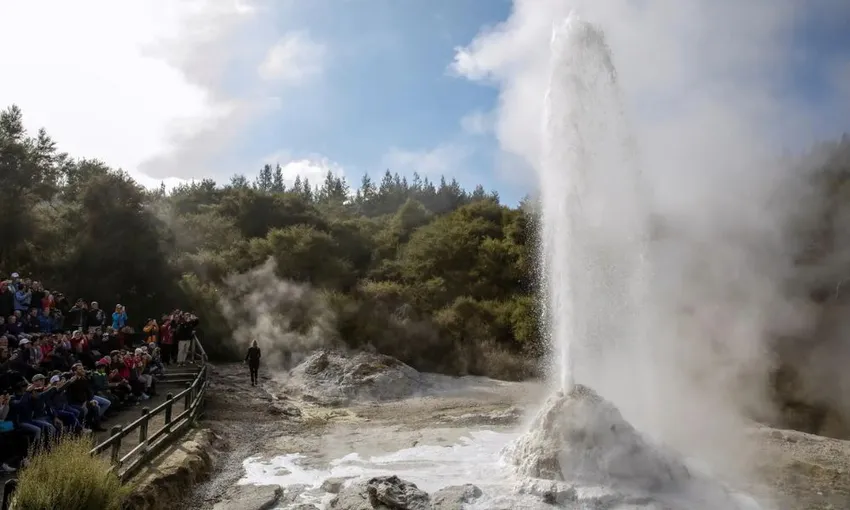 Wai-O-Tapu, Redwood & Blue Springs Tour | Everything New Zealand