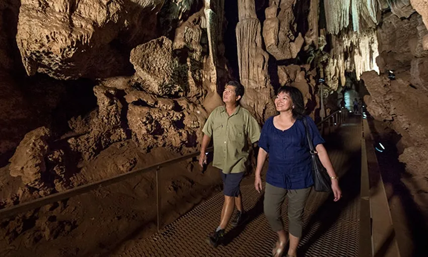 Cutta Cutta Caves Guided Walking Tour - 1 Hour | Experience oz