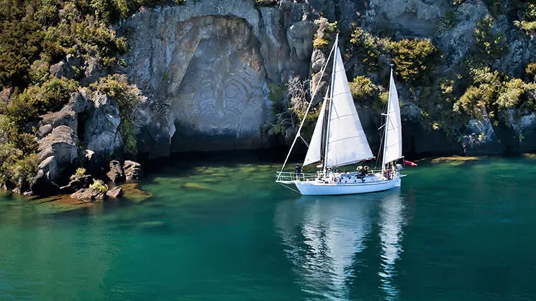 Lake Taupō Māori Rock Carvings Cruise | Everything New Zealand-3