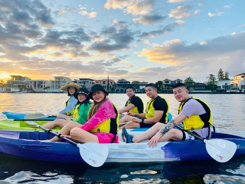 Surfers Paradise Guided Kayak Tour - 90 Minutes