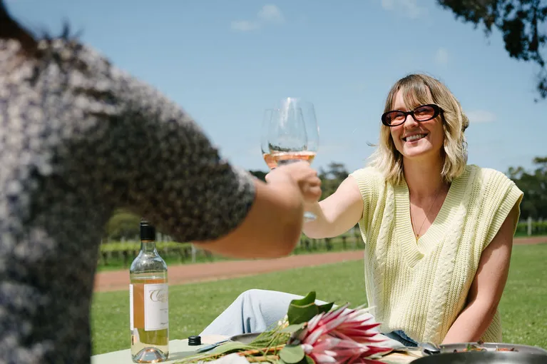 Margaret River Vineyard Picnic with Wine - For 2 | Experience Oz