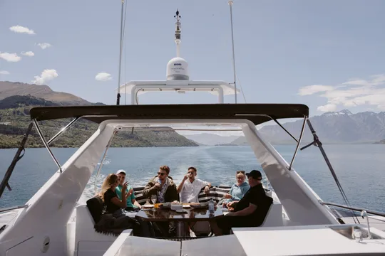 Queenstown Winter Cruise with Mulled Wine - 90 Minutes