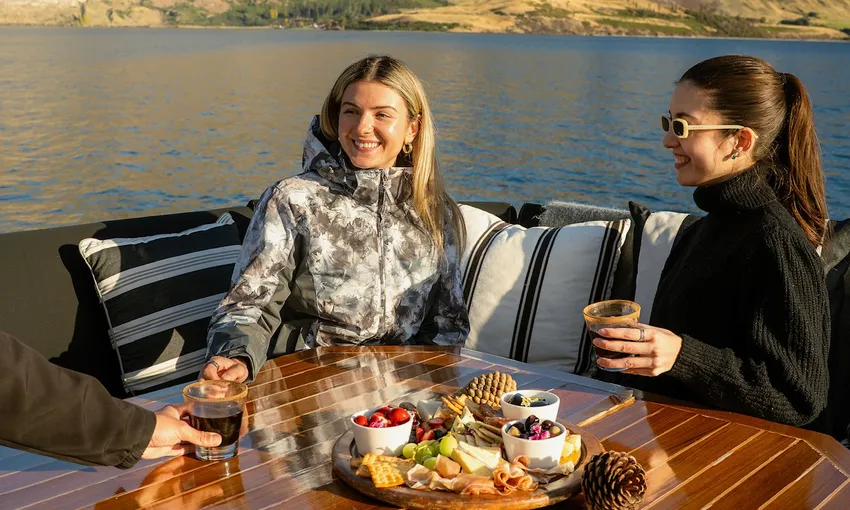 Queenstown Cruise & Mulled Wine - 90 Minutes | Experience Oz + NZ