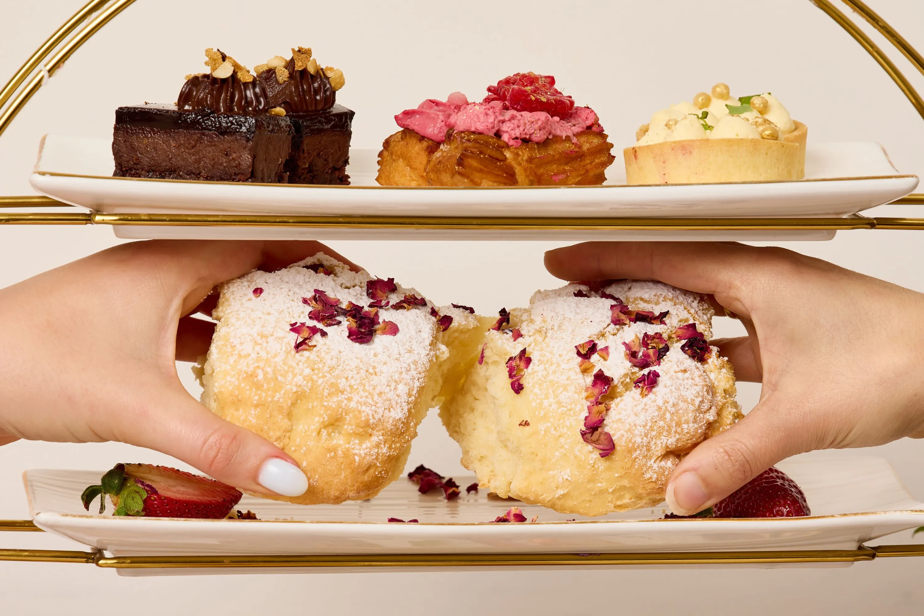 Traditional High Tea & Tea Gift - 2 Hours | Experience Oz-1