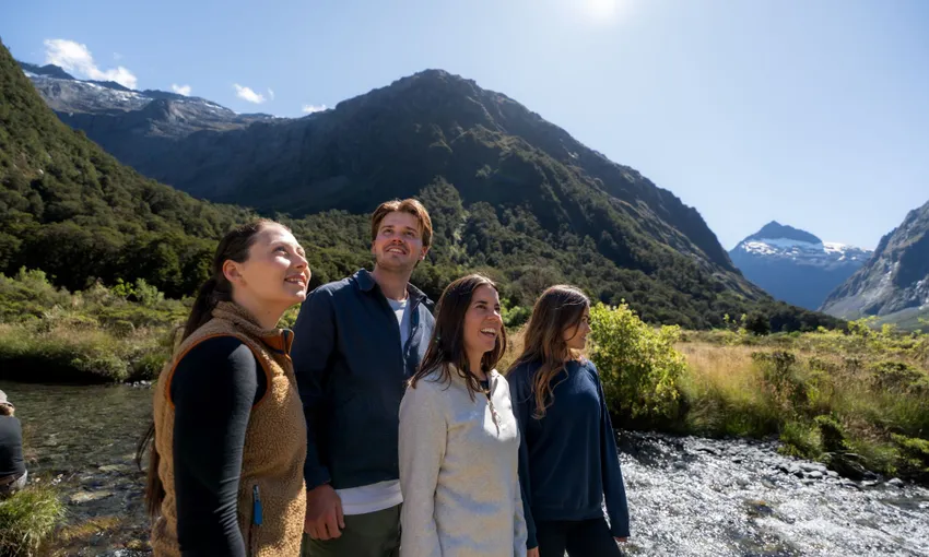 Milford Sound Tour and Cruise with Picnic Lunch | Experience Oz