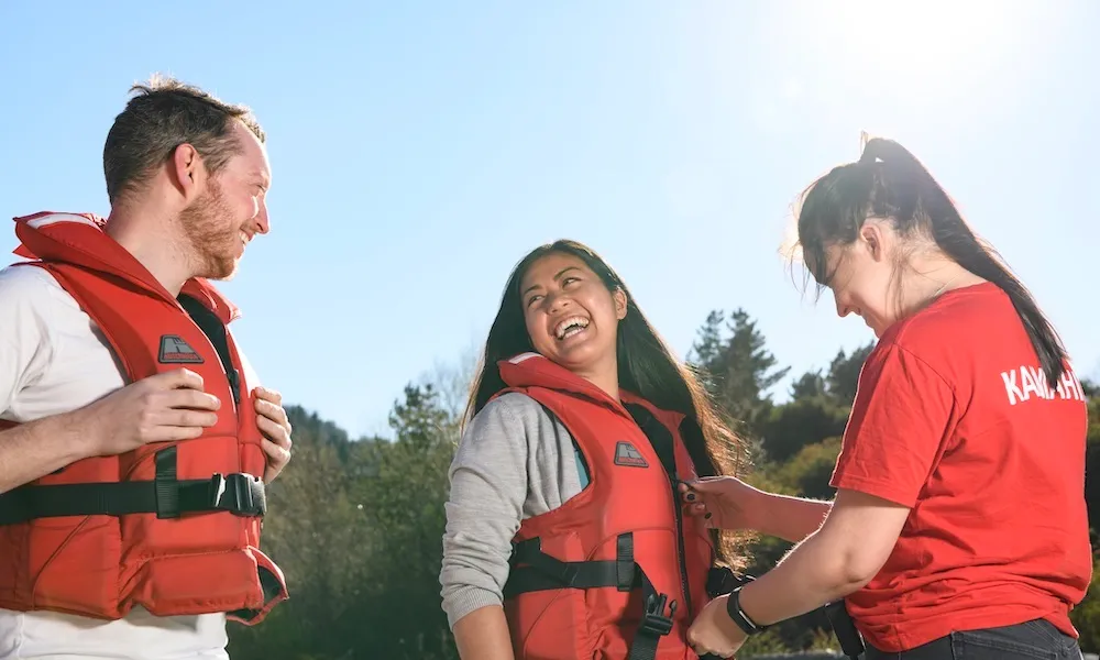 Shotover Jet | Jet boat Queenstown with Transport | Everything New Zealand-5