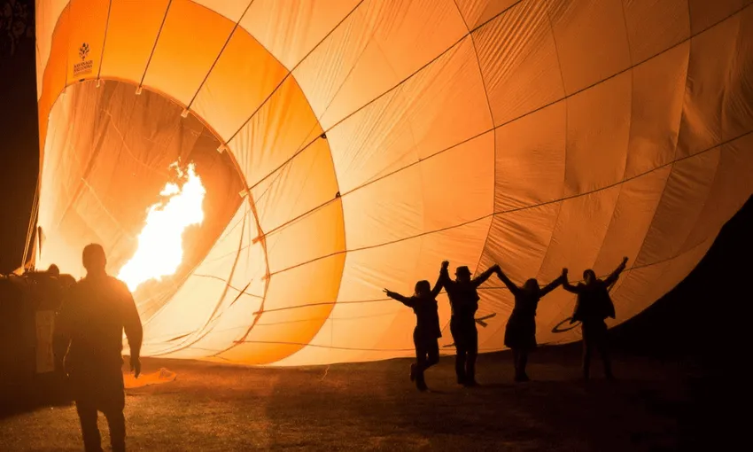 Yarra Valley Sunrise Hot Air Balloon Flight & Breakfast