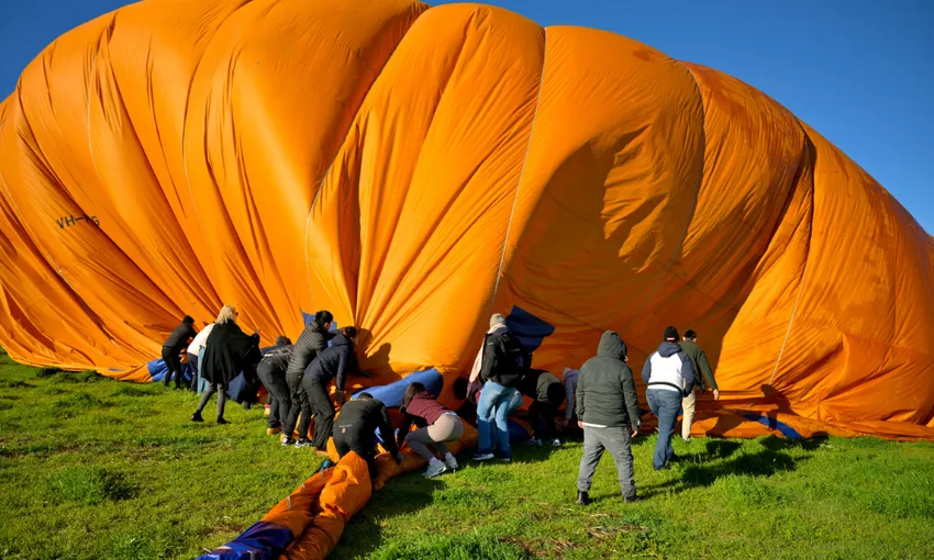 Yarra Valley Sunrise Hot Air Balloon Flight & Breakfast