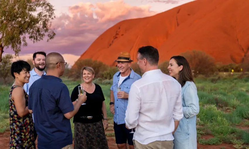 Uluru Sunset BBQ Dinner with Stargazing | Experience Oz