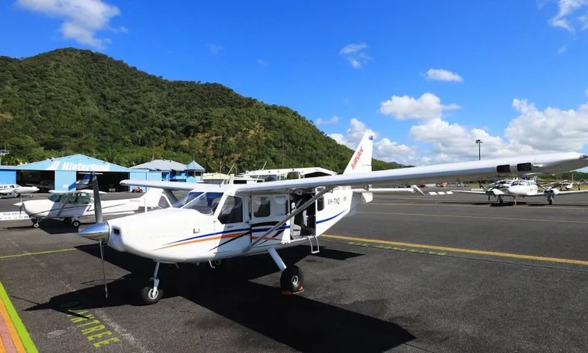40 Minute Great Barrier Reef Scenic Flight - Cairns | Experience Oz