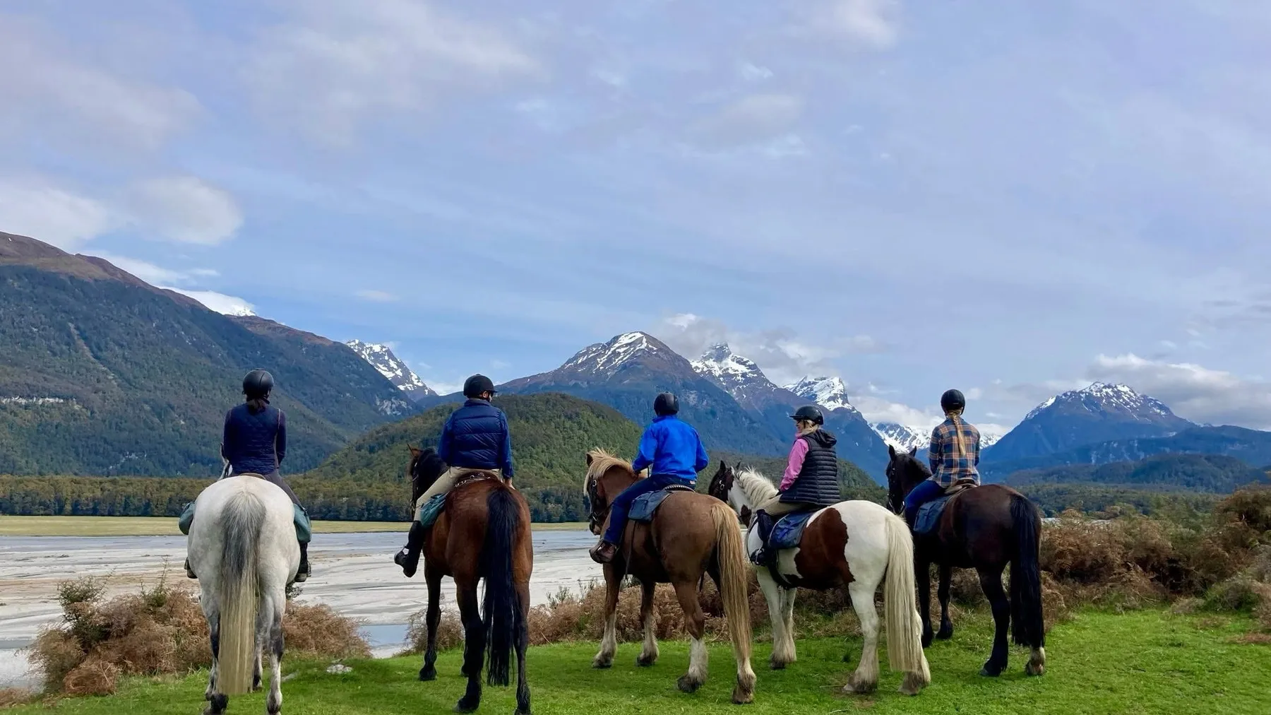 Glenorchy Horse Trek - 1 Hour | Everything New Zealand-3