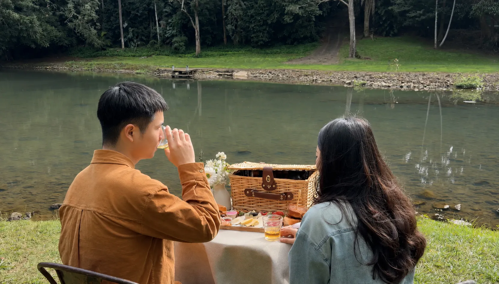Historic Rivermill Picnic - 3 Hours - For 2 | Experience Oz-5