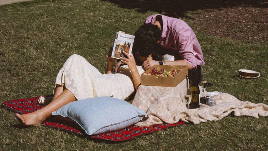 Brisbane New Farm Park Picnic with Wine - For 2 | Experience Oz