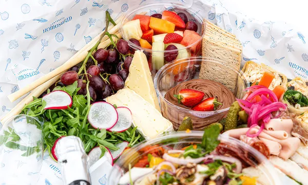 Centennial Parklands Picnic Hamper - For 2