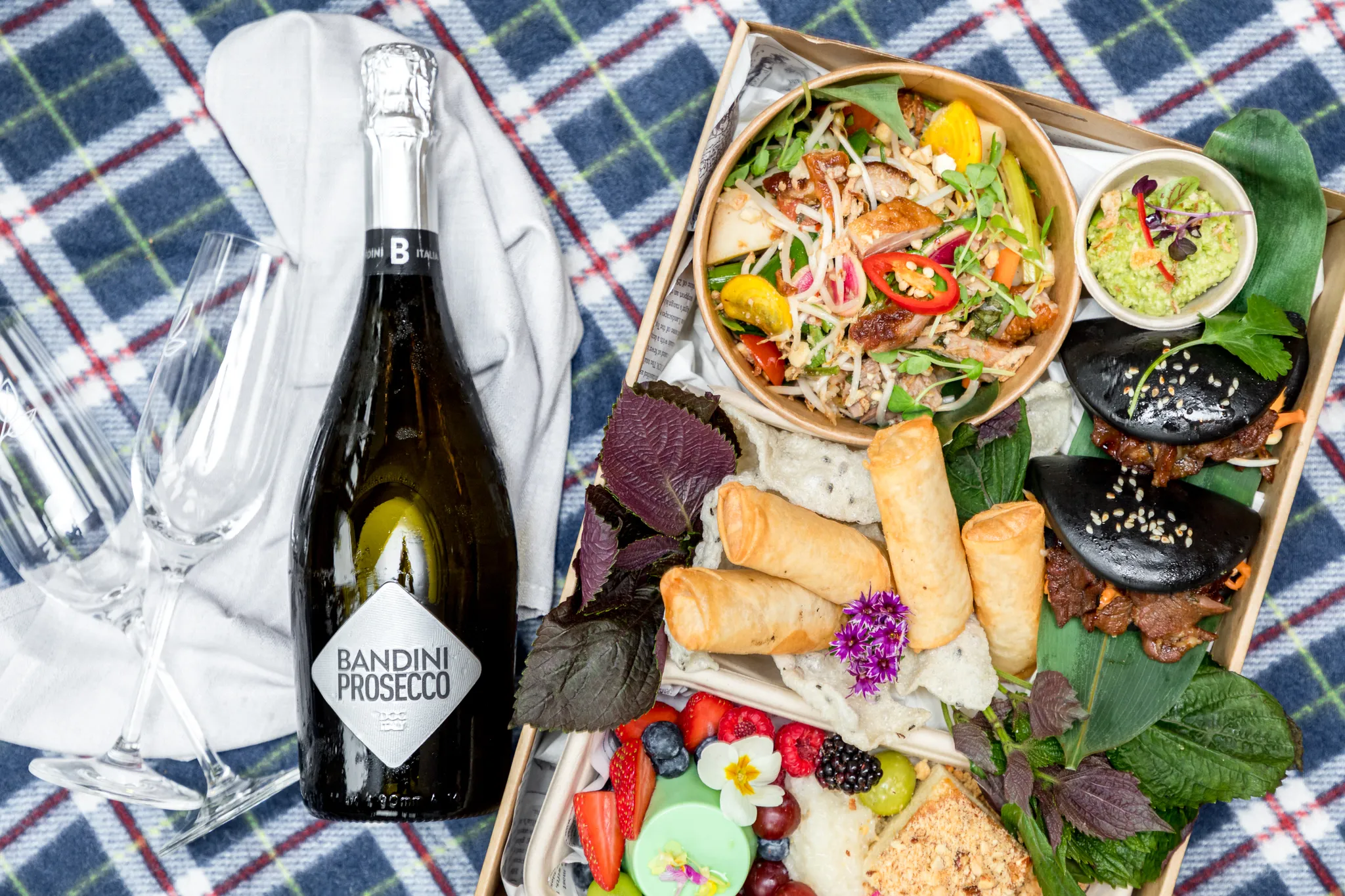 Royal Botanic Garden Luke Nguyen Picnic - For 2 | Experience Oz-1