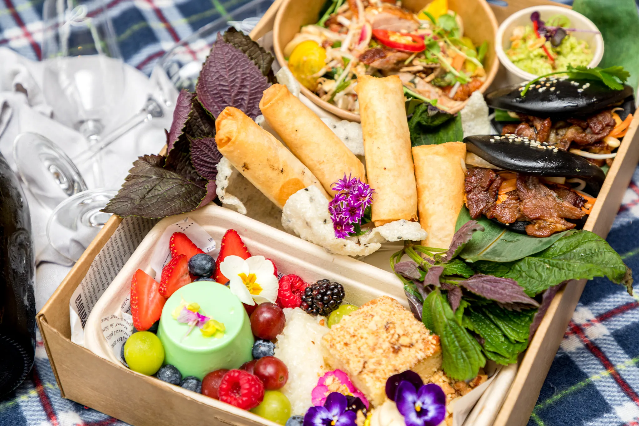 Royal Botanic Garden Luke Nguyen Picnic - For 2 | Experience Oz-3