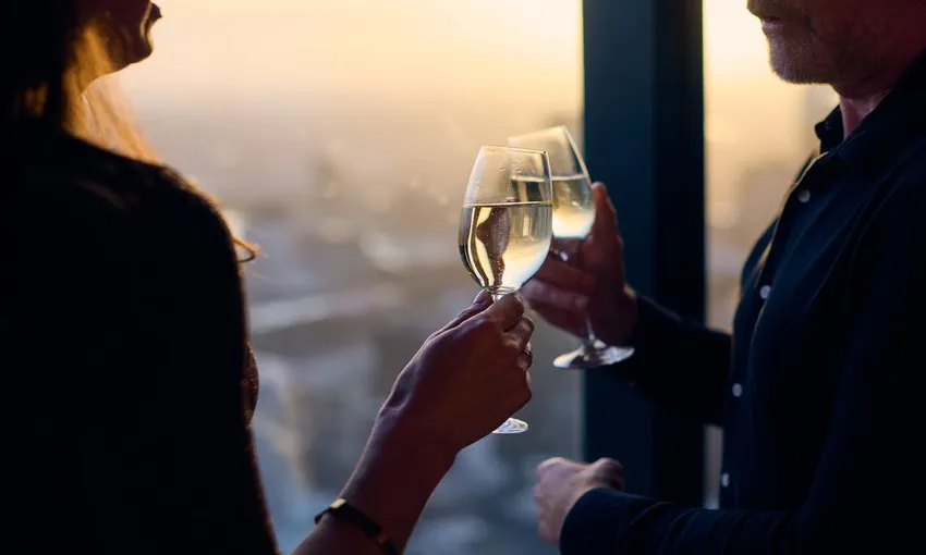3 Course Sky High Dining, 90 Minutes - Melbourne Skydeck