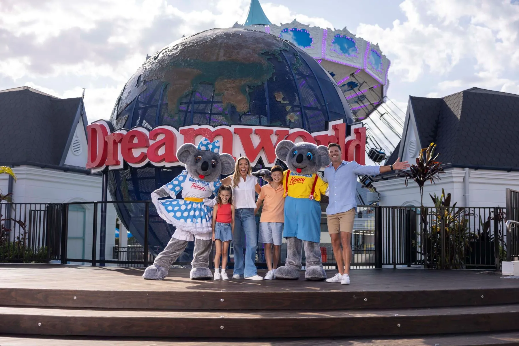 Buy 3 Get 1 Free Mega Deal - 2 Day Pass Dreamworld, WhiteWater World & SkyPoint | Experience Oz-14