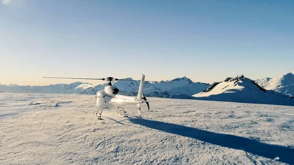 Wānaka Helicopter Flight with Snow Landing - 1 Hour