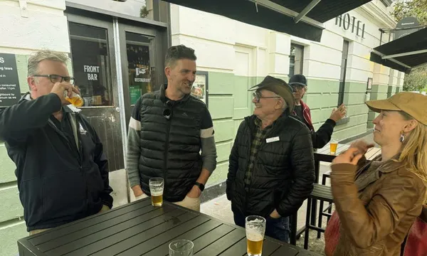 Melbourne Afternoon Guided Food Bus Tour - Half Day