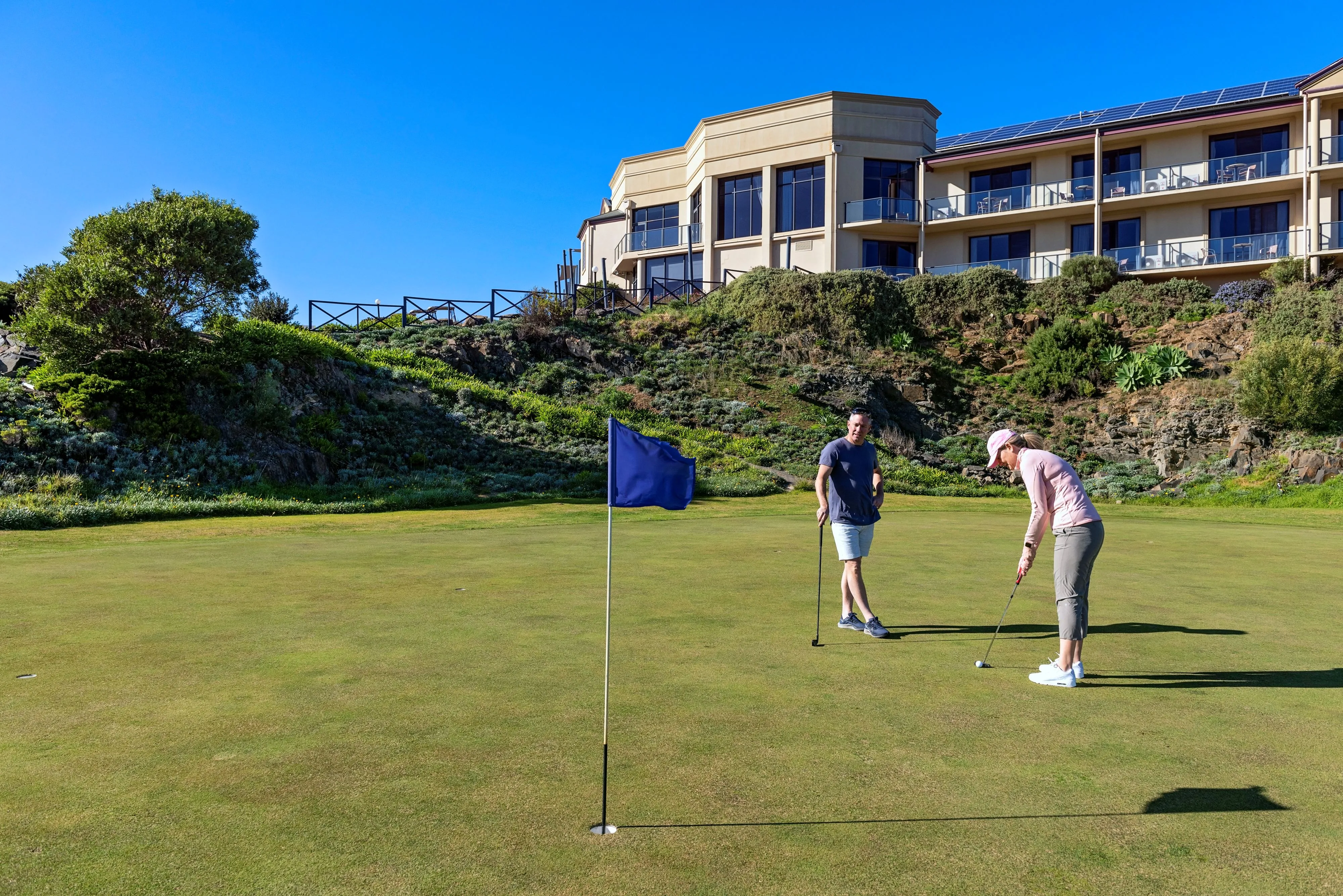 Victor Harbor 18 Hole Golf with Buggy - For 2 | Experience Oz-2