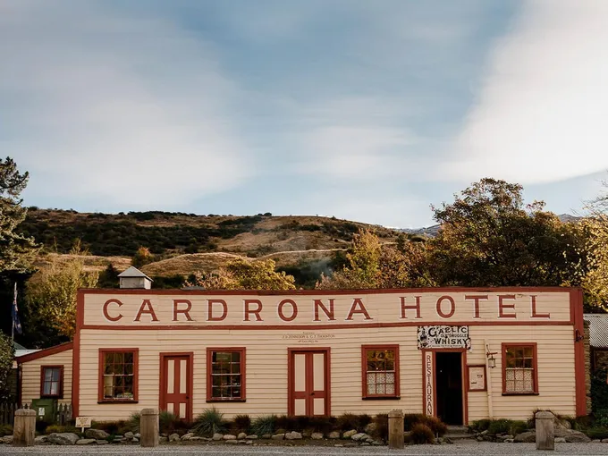 Cardrona Distillery & Gibbston Wine Tour | Experience OZ + NZ