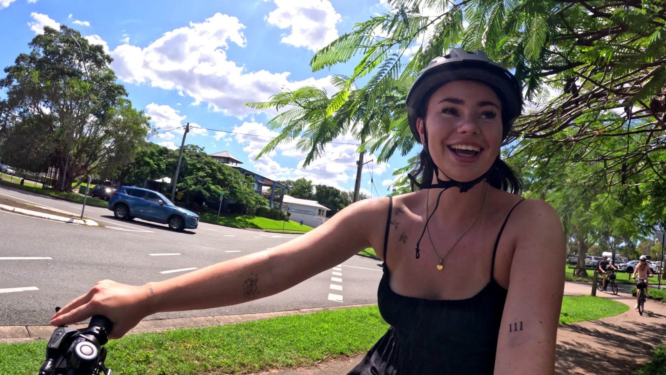 Noosa eBike Tour with Burger and Beer - 4 Hours | Experience Oz-1