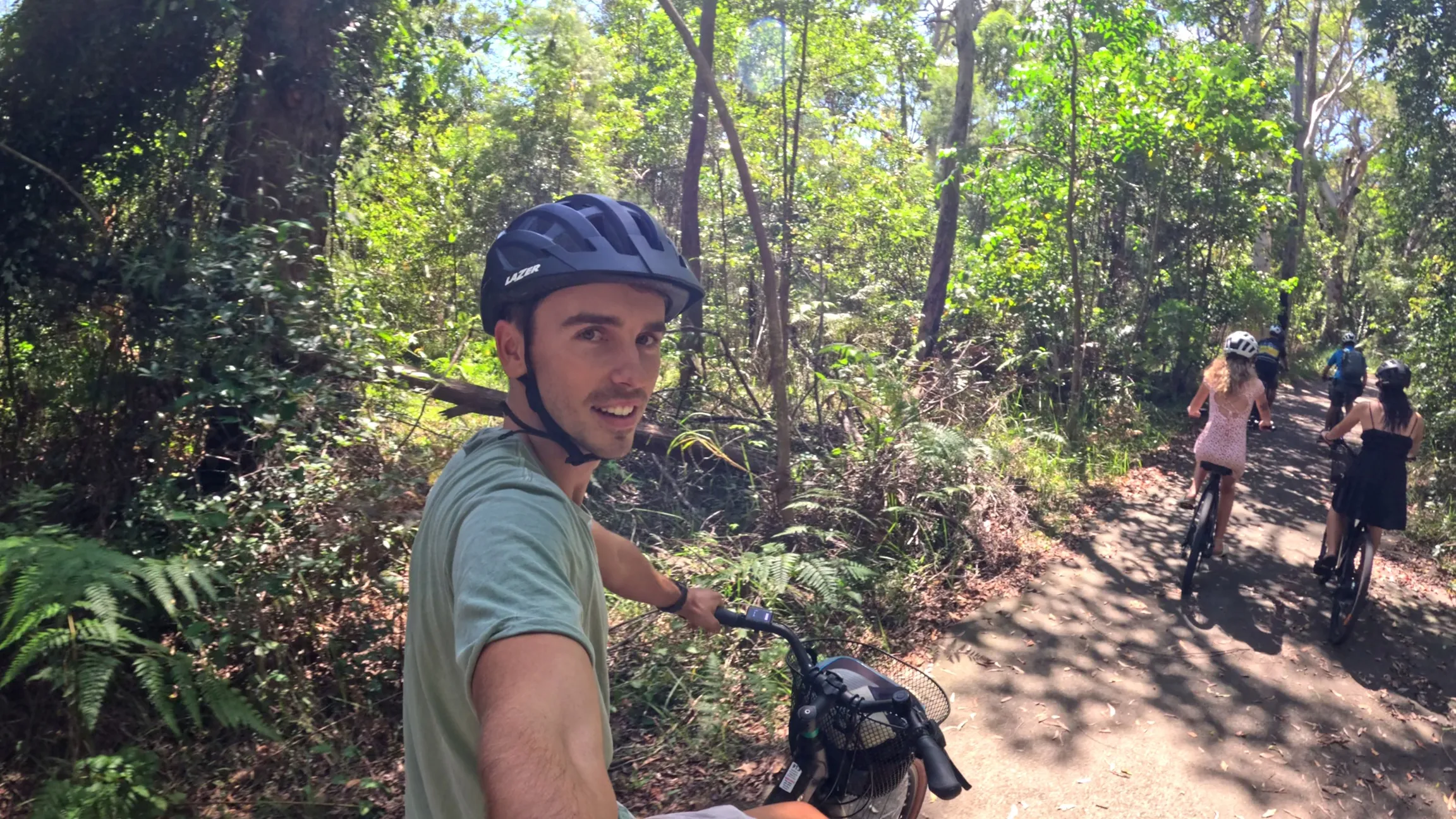 Noosa eBike Tour with Burger and Beer - 4 Hours | Experience Oz-2