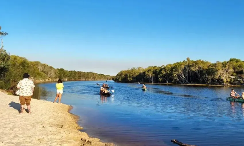 4WD Beach, Bunker and Kayak Tour, Half Day - Bribie Island