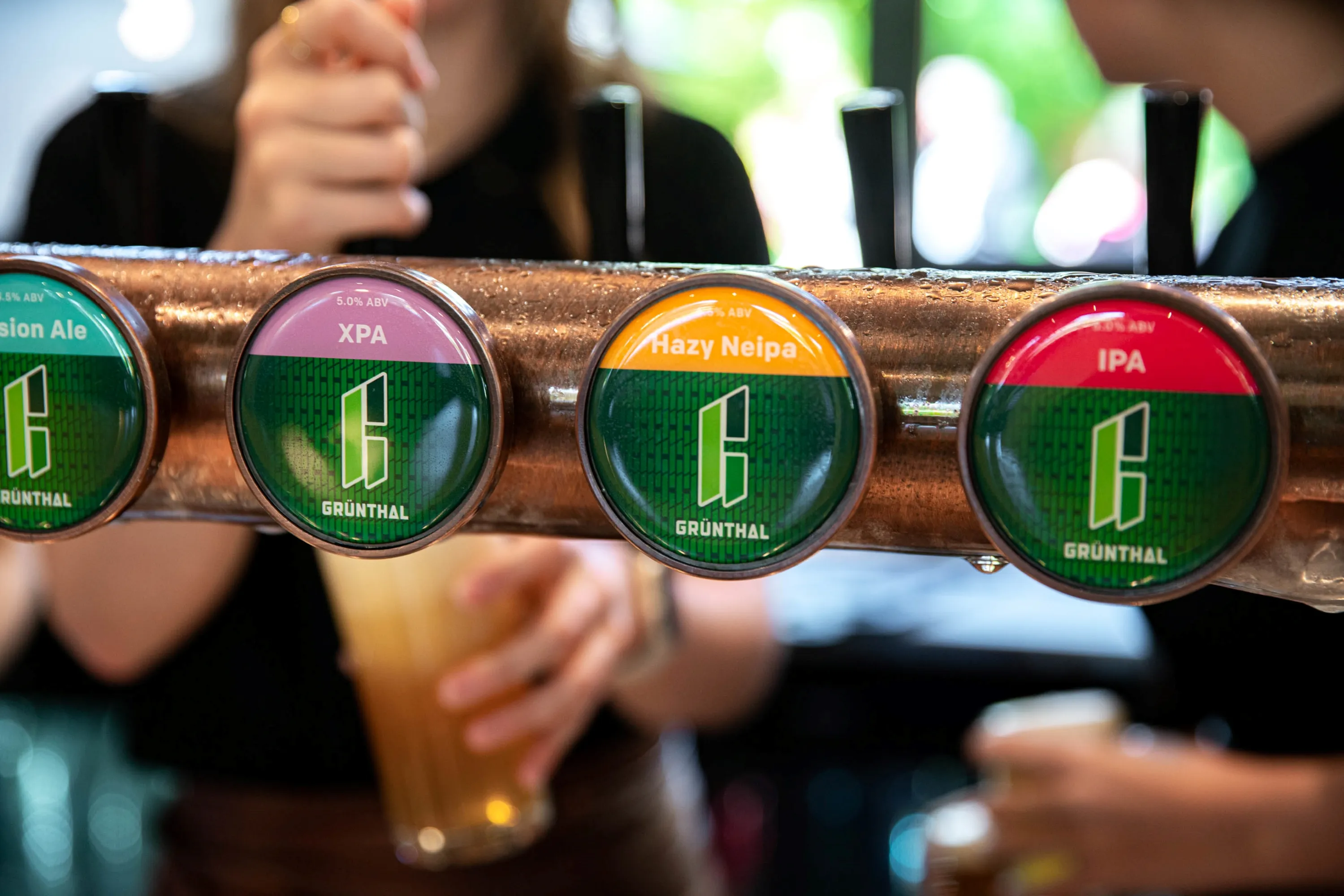 Adelaide Hills Pint & Pizza - 2 Hours - For 2 | Experience Oz-4
