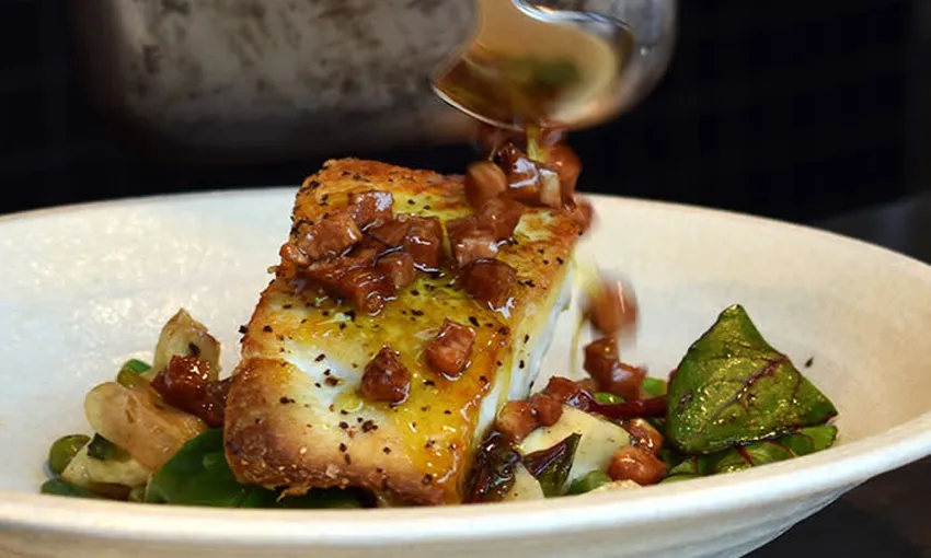 Sirromet Winery Tour & Tasting with 3 Course Lunch and Wine | Experience Oz