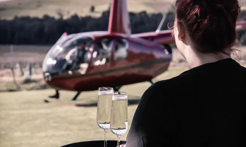 Hunter Valley Helicopter Flight & Lunch | Experience Oz
