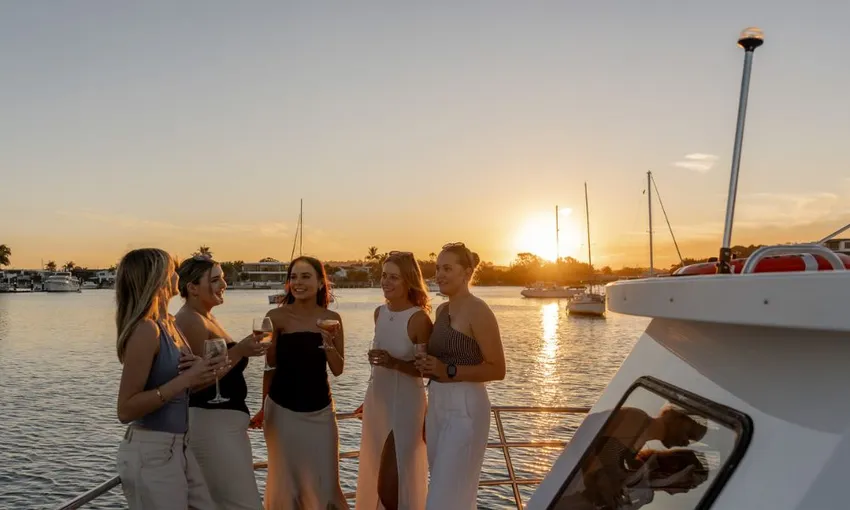 Sunshine Coast Mooloolaba Sunset Cruise | Experience Oz