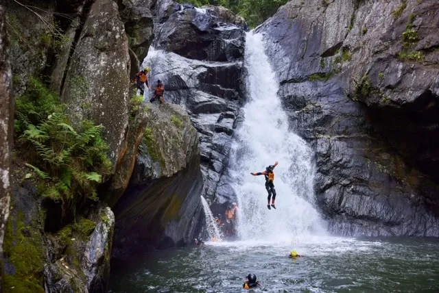 Crystal Cascades Canyoning Tour  | Experience Oz
