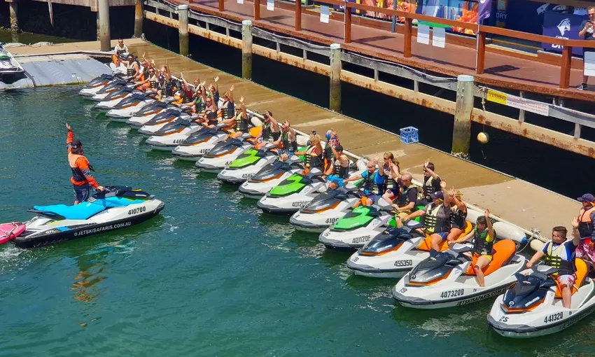 30 Minute Gold Coast Jet Ski Hire - Book Now | Experience Oz