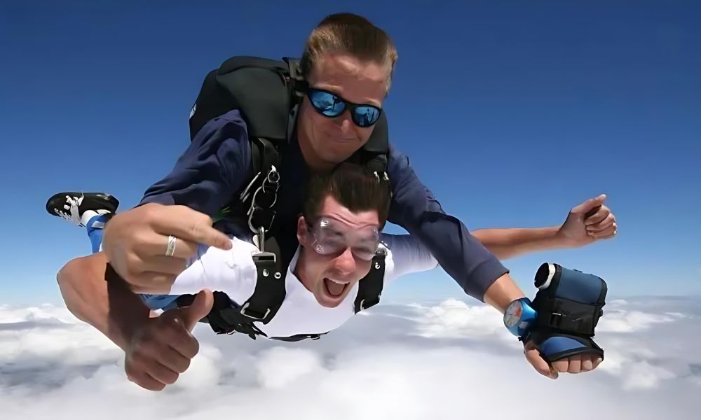 Tandem Skydiving - Lower Light, Adelaide