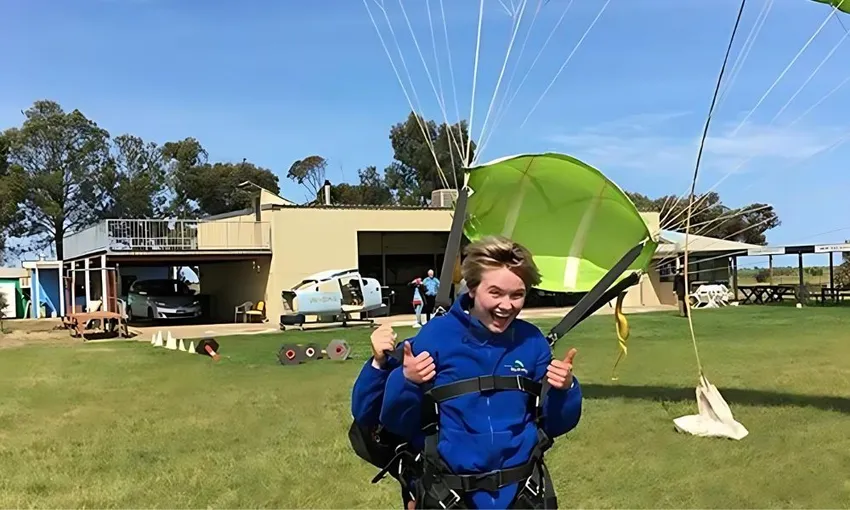 Tandem Skydiving - Lower Light, Adelaide