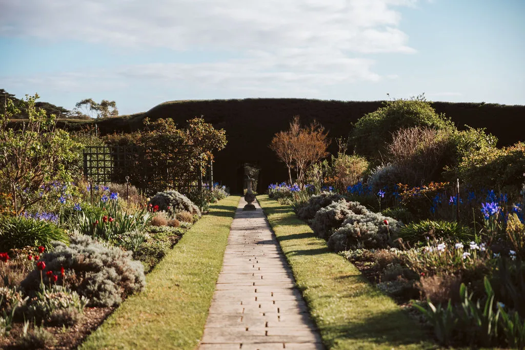 Melba's Garden Tour & 2 Course Lunch - For 2 | Experience Oz-8