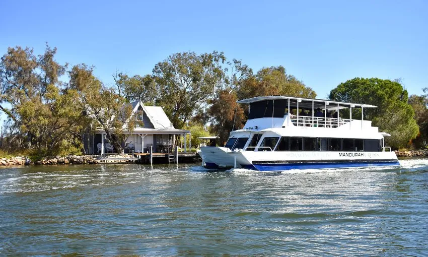 Murray River Scenic Cruise with Lunch | Experience Oz