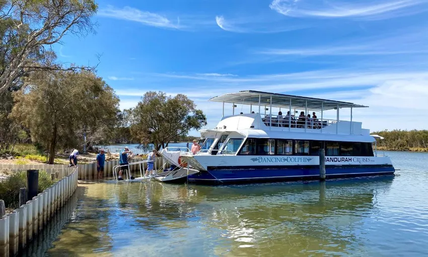 Murray River Scenic Cruise with Lunch | Experience Oz