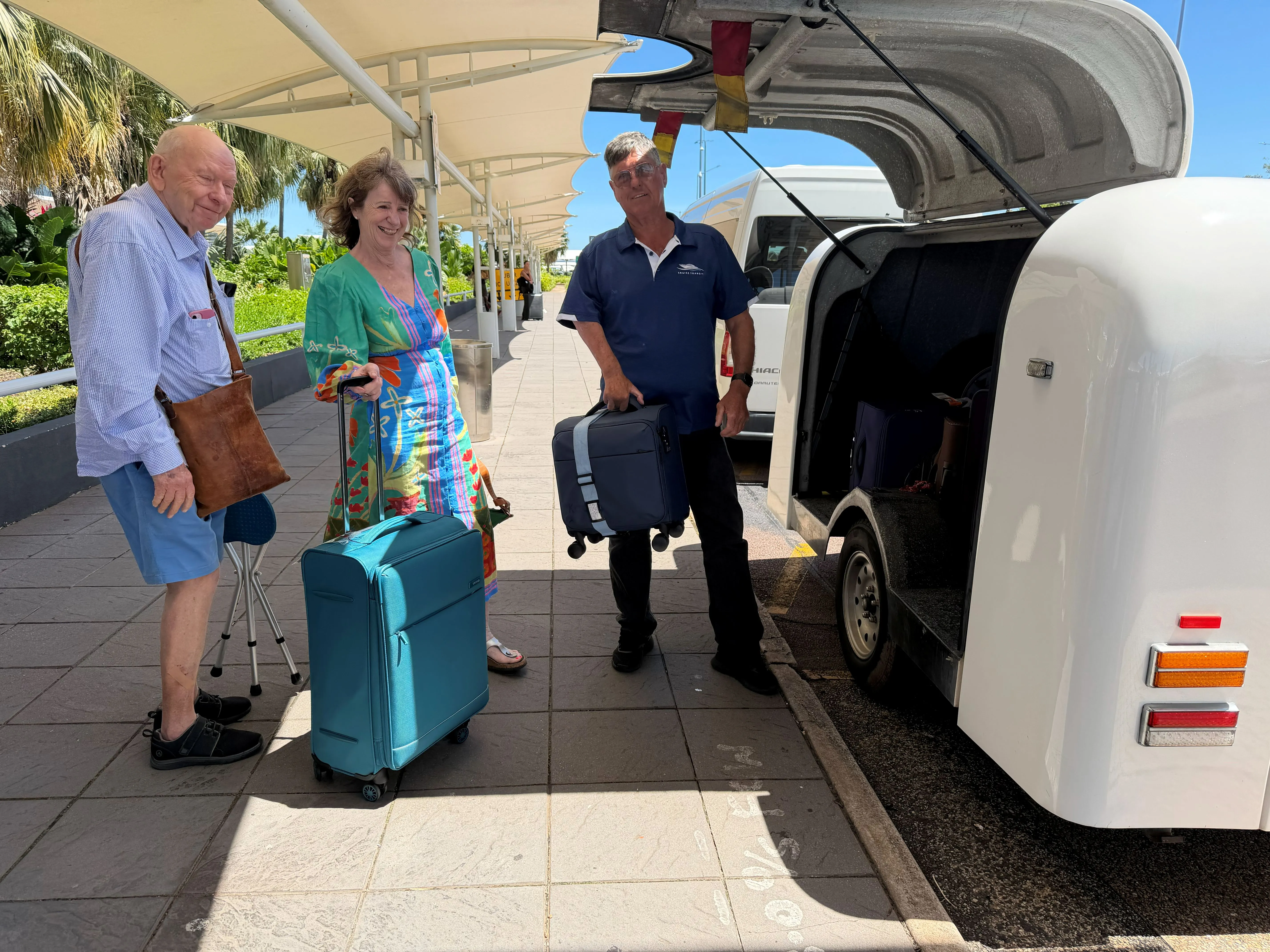 Darwin Airport Shuttle to all Darwin City Hotels | Experience Oz-5