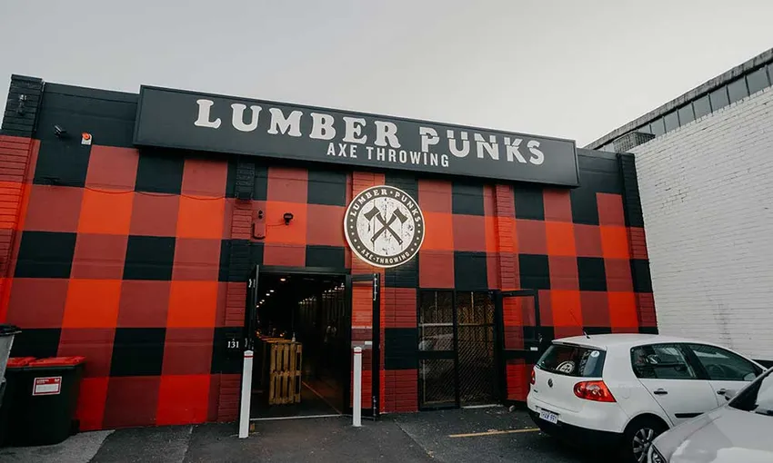 Perth Axe Throwing Session - Book Now | Experience Oz