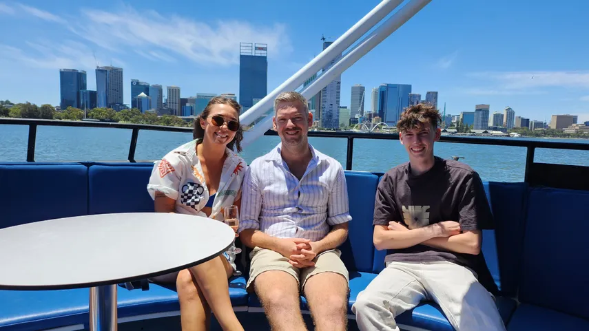 Swan River Cruise with Live Music - 90 Minutes | Experience Oz