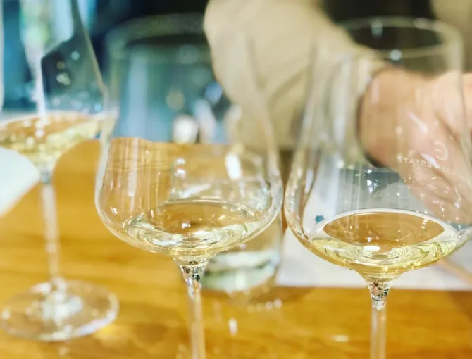 Mystery Wine & Dine Adventure - For 2 | Experience Oz