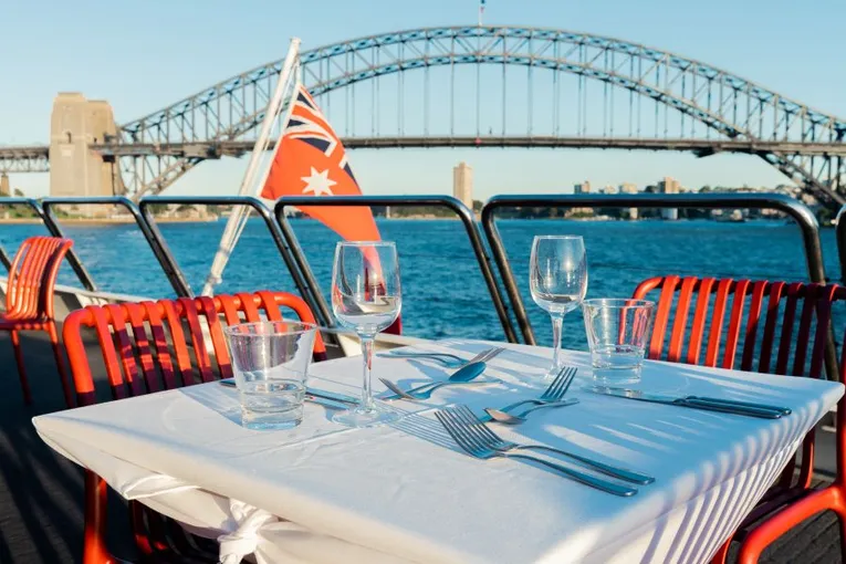 Sydney Harbour Lunch Cruise - 2 Hours | Experience Oz